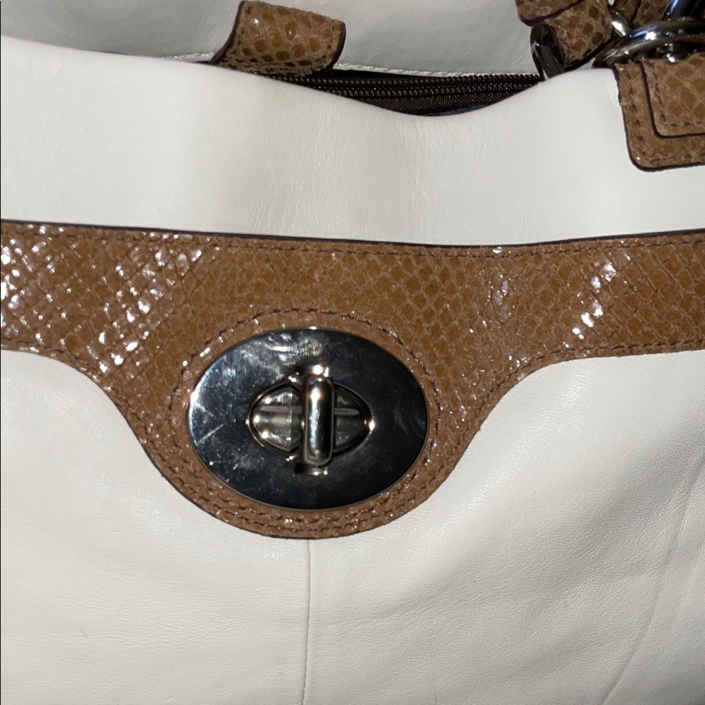 Coach Vintage Penelope Ivory Leather/ Brown Snakeskin Carryall Women's Handbag - Picture 5 of 16